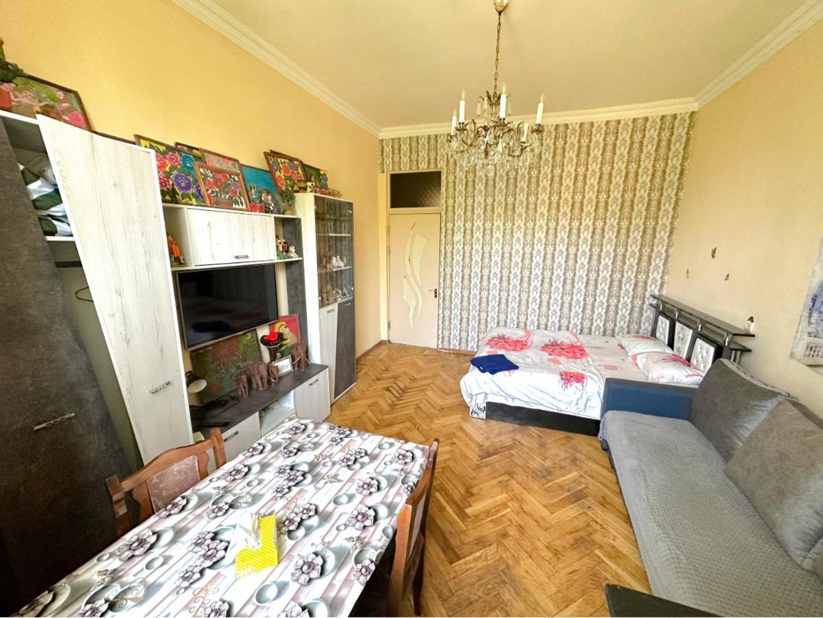 Karson Family Hostel & Guest House Erywań Zewnętrze zdjęcie